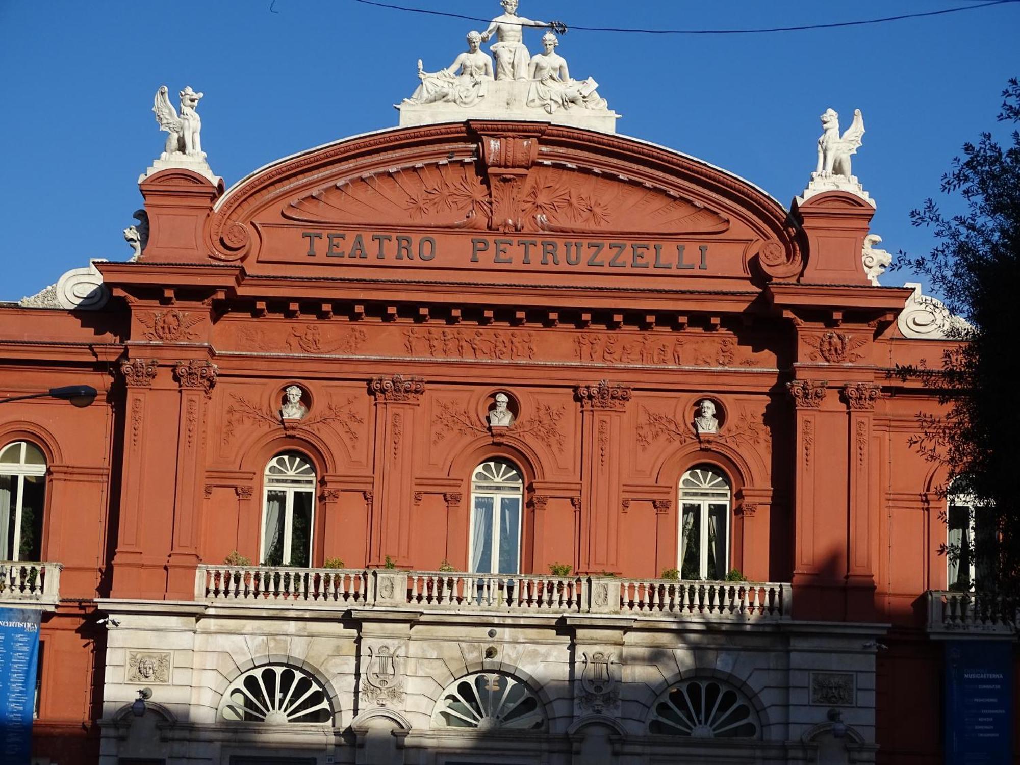 Al Teatro Rooms Bari Luaran gambar